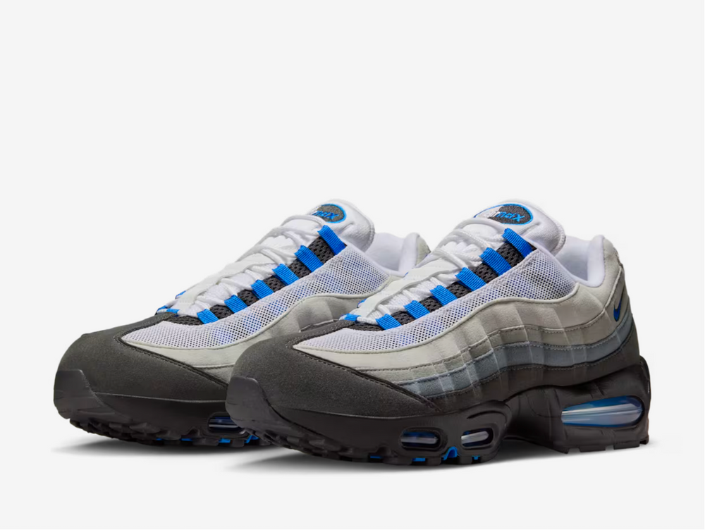 To celebrate 30 years of the iconic silhouette, the Air Max family is welcoming back the 'Big Bubble' edition of the 95. With a design that stays true to the original, this iteration stacks the upper with rippling layers of synthetic leather and airy mesh that gradually fade from black to white. Pops of Blue Spark accentuate the lace loops, branding and Air units. Elevate your style with a little more Air and enjoy the future of your Air Max journey.