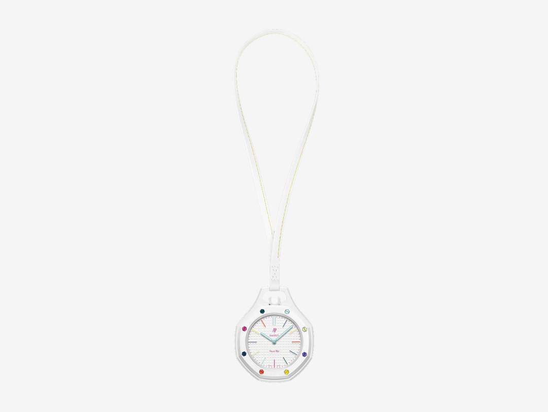 The HUIT BLANC pocket watch features a white dial with a tapisserie effect, as well as hour markers and hands coated in Grade A Super-LumiNova® (blue emission). It has a sapphire crystal that offers enhanced scratch resistance and features an anti‑reflective coating. Reminiscent of AP's Royal Oak collection, it has a white octagonal bezel and crown made from Bioceramic and eight hexagonal Bioceramic screws welded to the case, arranged in a unique mix of colors.