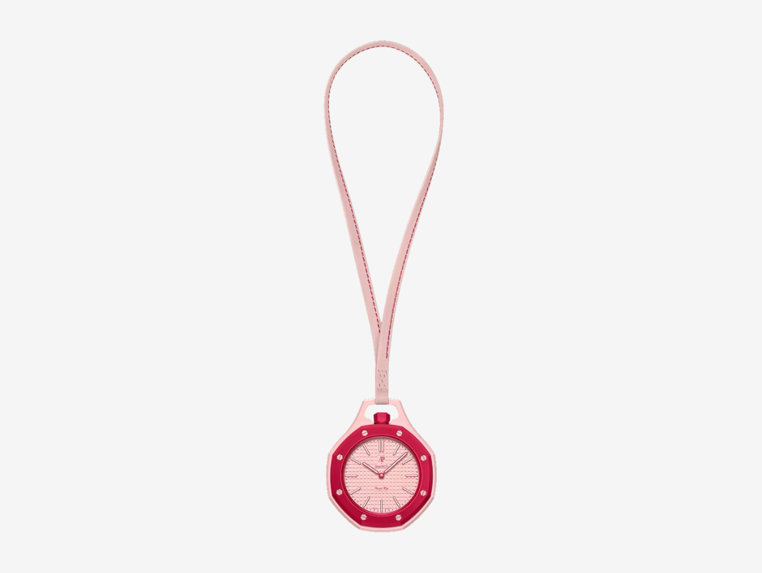 The OTTO ROSSO pocket watch features a pink dial with a tapisserie effect, as well as hour markers and hands coated in Grade A Super-LumiNova®. It has a sapphire crystal that offers enhanced scratch resistance and features an anti‑reflective coating. Reminiscent of AP's Royal Oak collection, it has a cherry red octagonal bezel and crown made from Bioceramic and eight pink hexagonal Bioceramic screws welded to the case. 