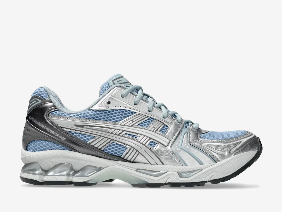 Marking a pivotal moment as the first trainer in the series not shaped by its namesake creator, this revival honours its sport performance heritage while standing firmly in the present. The legendary GEL technology remains hidden beneath, absorbing impact and transforming each stride into something smoother than the last. This ASICS masterpiece shoe doesn't just reference running history, it continues the conversation with quiet authority.