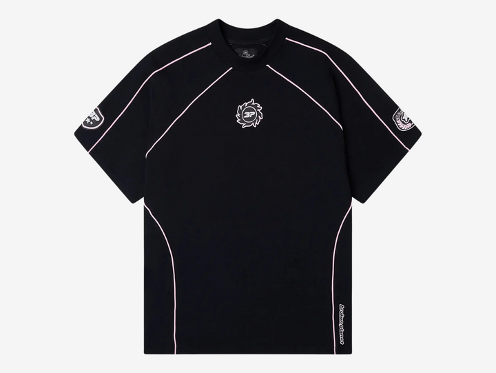 This T-Shirt is made from a 100%, GOTS certified, heavyweight, 280 GSM organic cotton fabric. Features sun embroidery logo, cropped and boxy fit, and dropped shoulders.