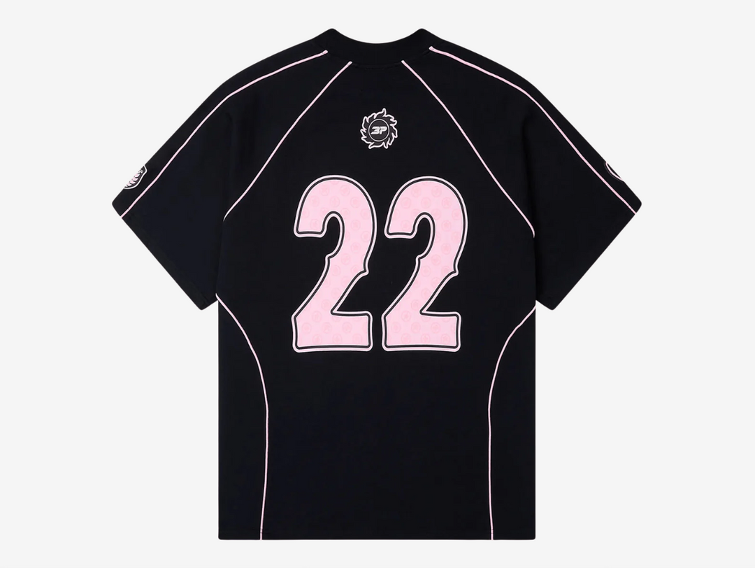 This T-Shirt is made from a 100%, GOTS certified, heavyweight, 280 GSM organic cotton fabric. Features sun embroidery logo, cropped and boxy fit, and dropped shoulders.