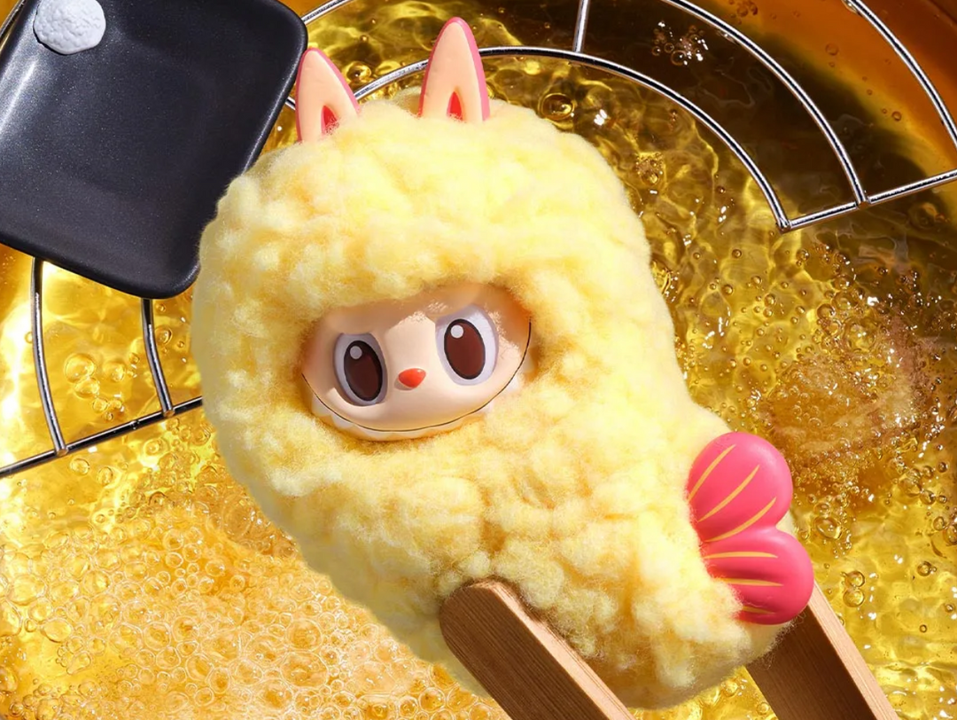 Add a delicious twist to your collection with the Pop Mart Labubu The Monsters Wacky Mart Fried Shrimp Plush Figure, part of the fun Wacky Mart Series. Standing at 9.5cm tall, this playful plush features Labubu dressed as a crispy fried shrimp, capturing the quirky humor and imaginative style fans love.