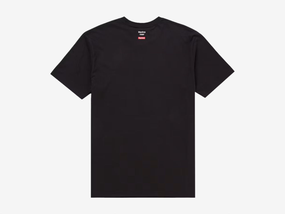 The Supreme Mike Tyson T-Shirt Black features the iconic photographic Mike Tyson graphic across the front of a classic black cotton tee. The dark base gives the legendary Supreme photo graphic a bold contrast, making it one of the brand’s most recognisable archive designs.