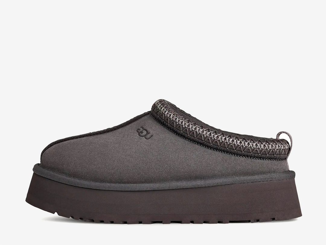 A fresh take on a favorite, the Tazz II features smooth suede, plush sheepskin lining, and a lightweight sugarcane EVA sole with an enhanced rocker shape. Finished with signature UGGbraid detailing, it delivers effortless comfort and style with every step.