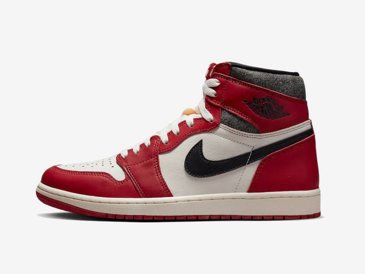Classic Jordan 1 Retro High OG Chicago basketball shoes with red, white, and black colourway.