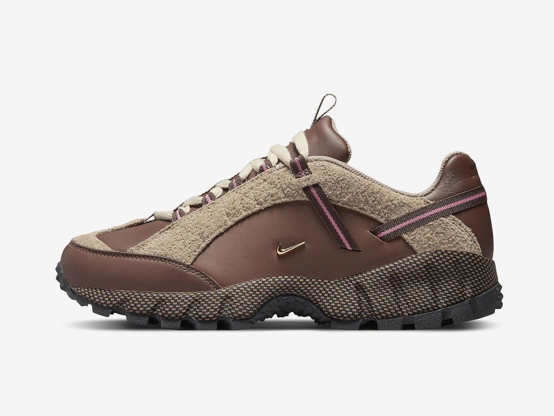 Exclusive Nike shoes with a unique brown colour scheme.