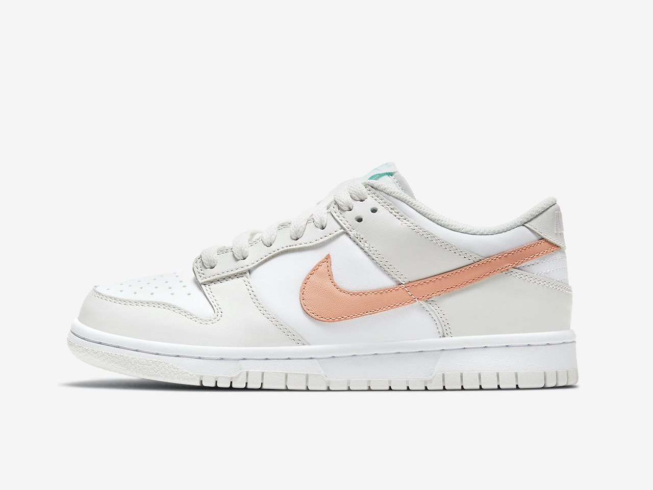 nike dunk low in stock