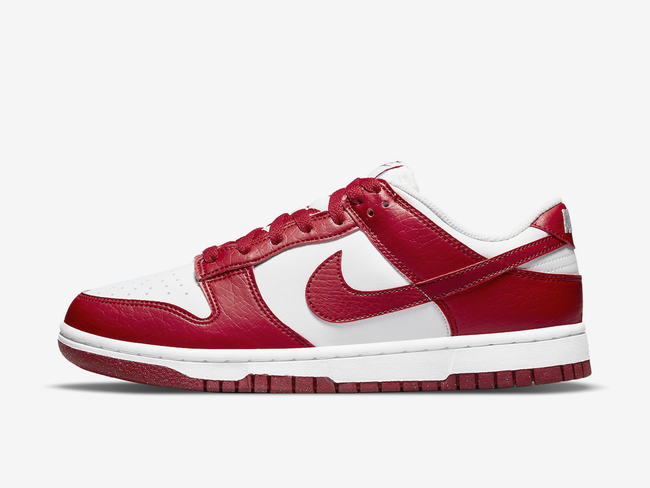 nike red for women's