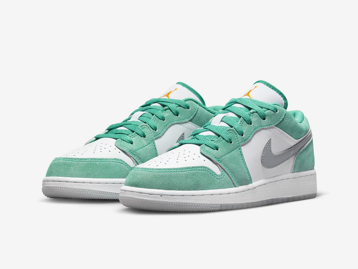 Exclusive Jordan 1 Low shoes with a unique green and white colour scheme.  Edit alt text