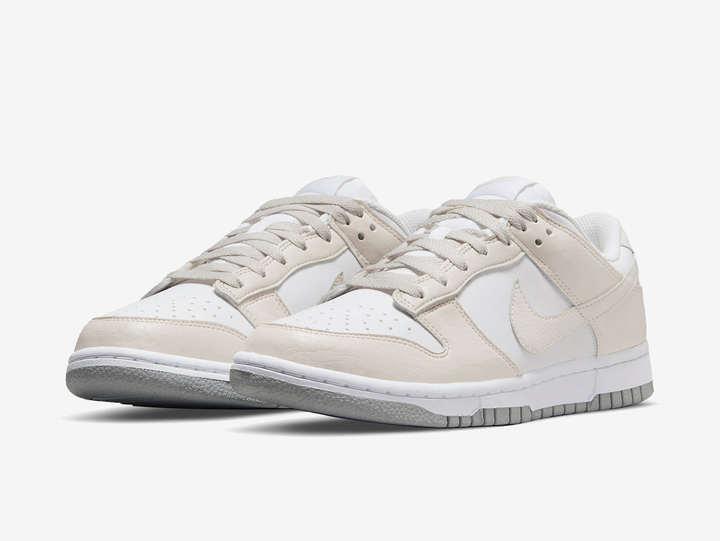 Timeless Nike Dunk sneakers in a classic brown and white colour scheme.