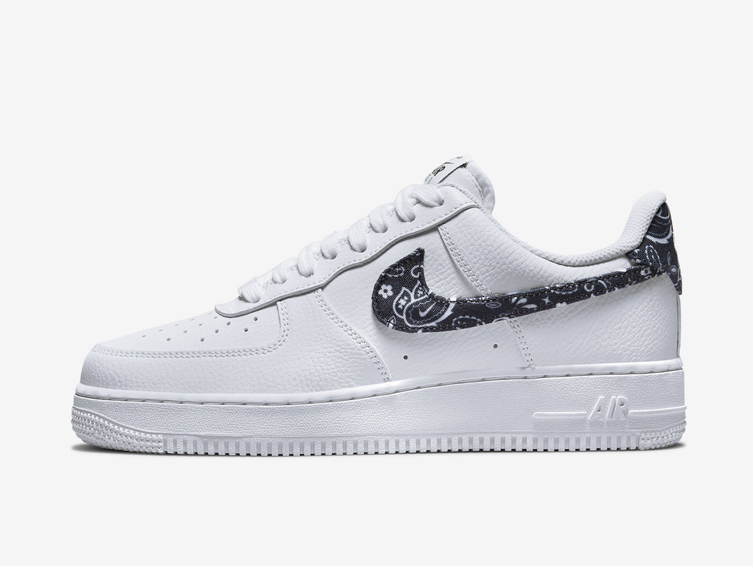 Nike air force 1 white sales with black