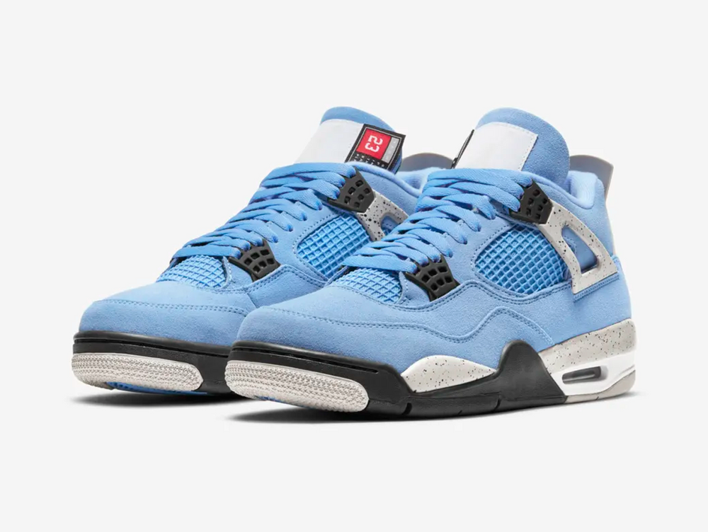 Timeless Jordan 4 sneakers in a classic blue and black colour scheme.